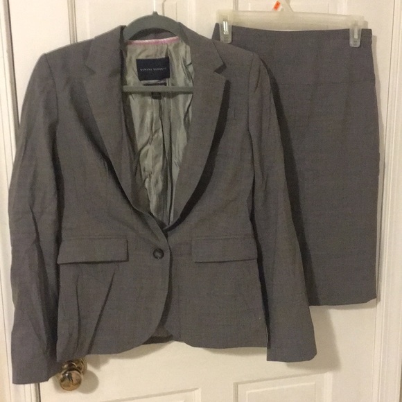 Banana Republic Other - Italian wool Banana Republic gray skirt suit